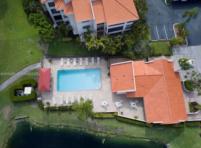 7507 La Paz Blvd 407, Boca Raton, FL 33433