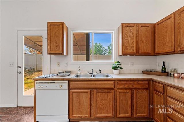 10773 Gossamer St, Nampa, ID 83687