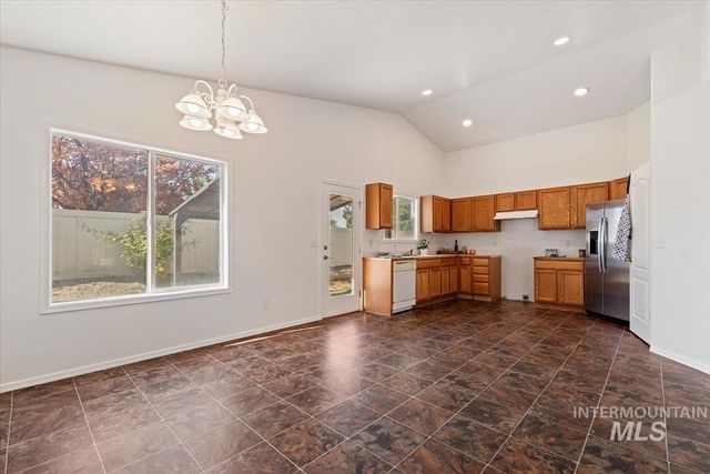 10773 Gossamer St, Nampa, ID 83687