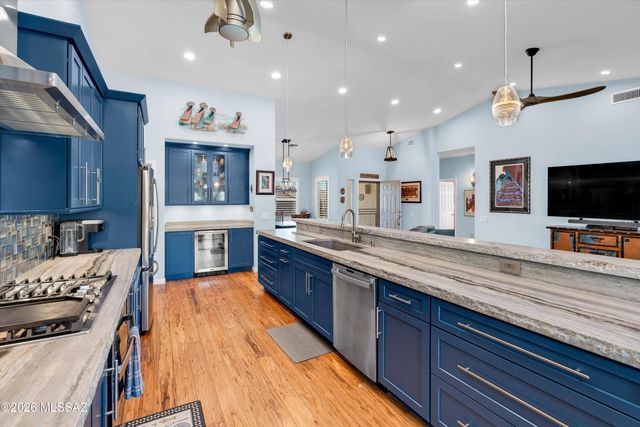 8977 N Treasure Mountain Drive, Tucson, AZ 85742