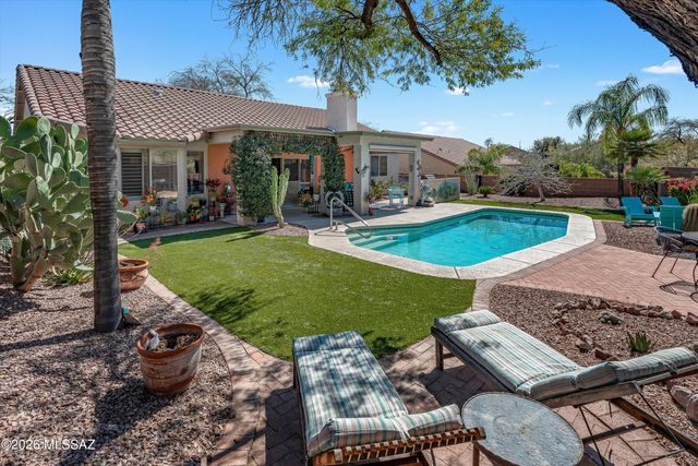 8977 N Treasure Mountain Drive, Tucson, AZ 85742