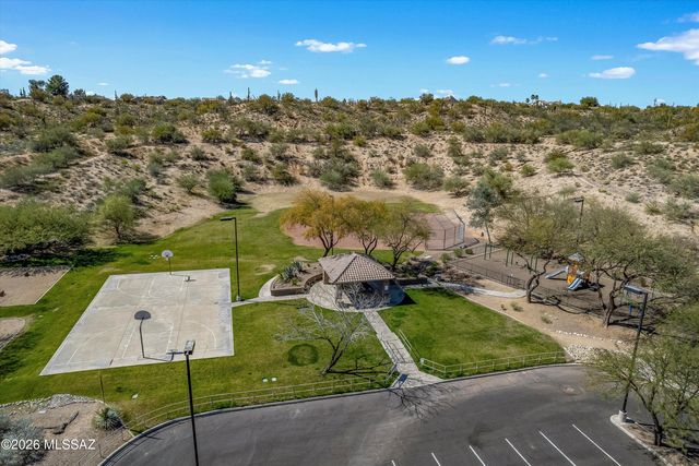 8977 N Treasure Mountain Drive, Tucson, AZ 85742