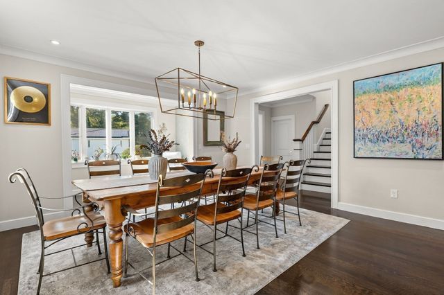 2 Hemenway Ave, Melrose, MA 02176
