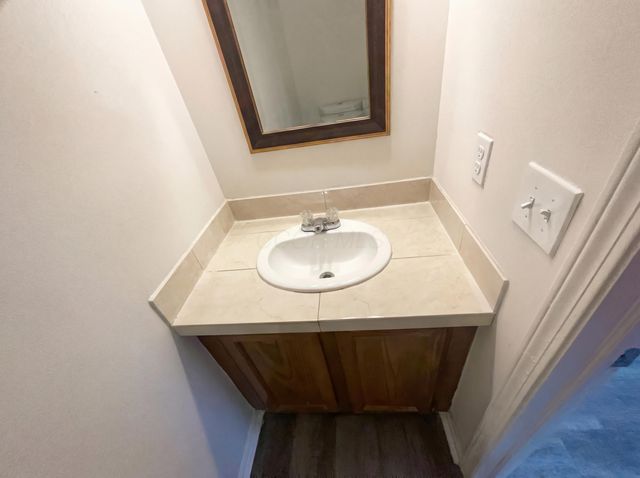 2592 Cowall Drive, Hilliard, OH 43026