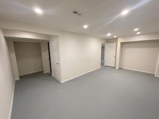 2592 Cowall Drive, Hilliard, OH 43026