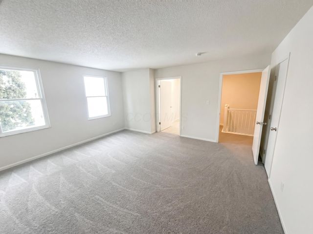 2592 Cowall Drive, Hilliard, OH 43026