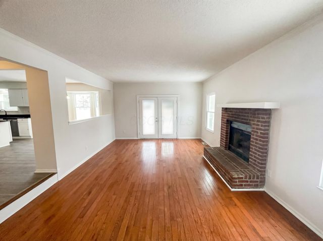 2592 Cowall Drive, Hilliard, OH 43026