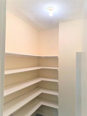 4224 Boone Road, Houston, TX 77072