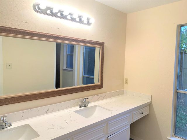 4224 Boone Road, Houston, TX 77072