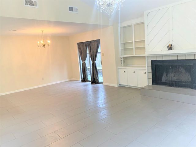 4224 Boone Road, Houston, TX 77072