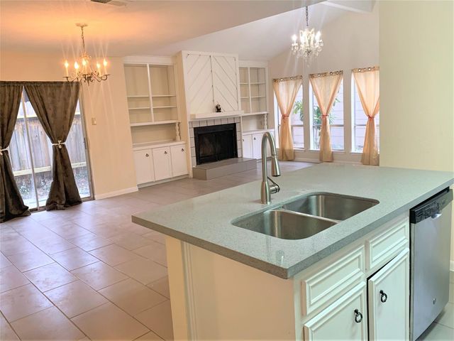4224 Boone Road, Houston, TX 77072