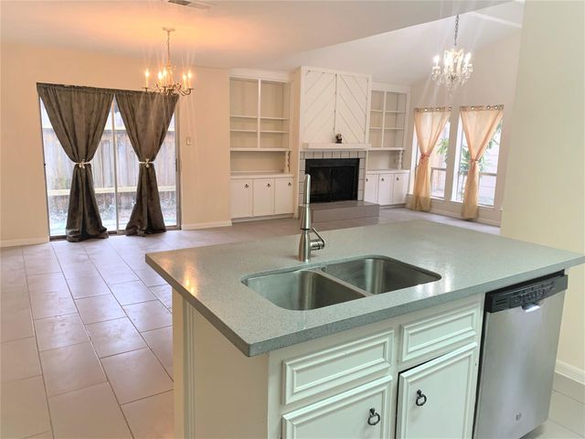 4224 Boone Road, Houston, TX 77072