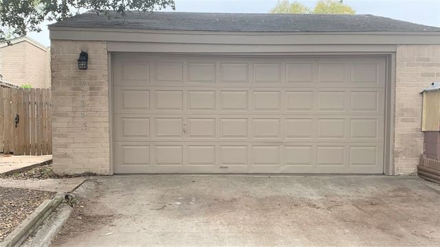 4224 Boone Road, Houston, TX 77072