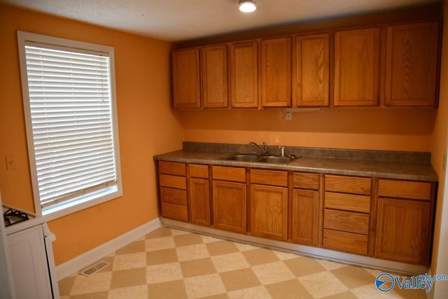 1216 Barkley Street, Gadsden, AL 35904