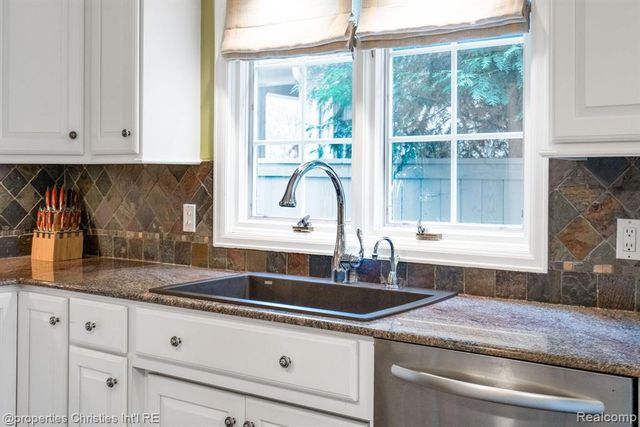 660 Woodland Street, Birmingham, MI 48009