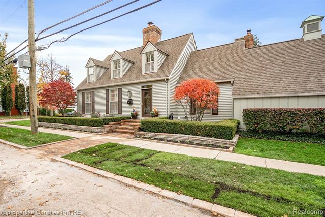 660 Woodland Street, Birmingham, MI 48009