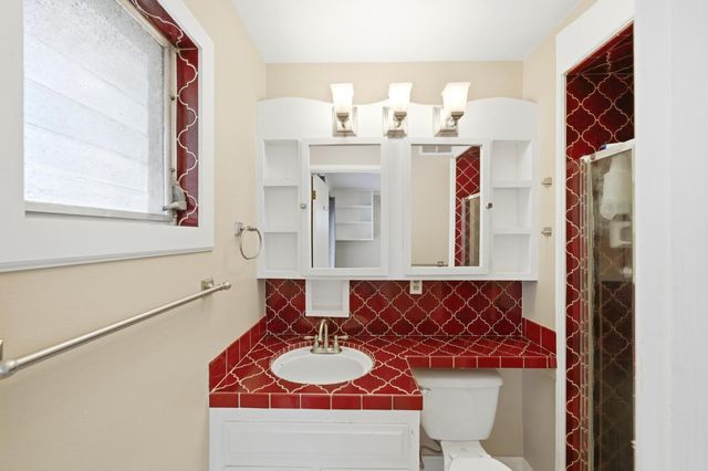7566 Circle Pkwy, Sacramento, CA 95823