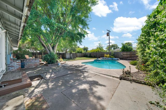 7566 Circle Pkwy, Sacramento, CA 95823