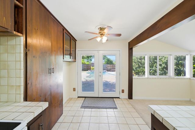 7566 Circle Pkwy, Sacramento, CA 95823