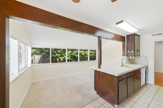 7566 Circle Pkwy, Sacramento, CA 95823