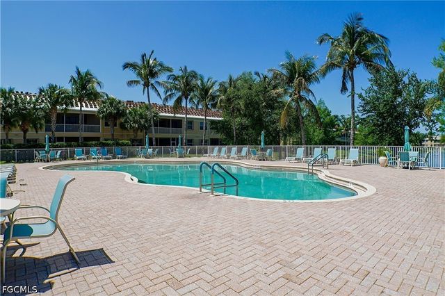 6010 jonathans bay CIR 402, Fort Myers, FL 33908