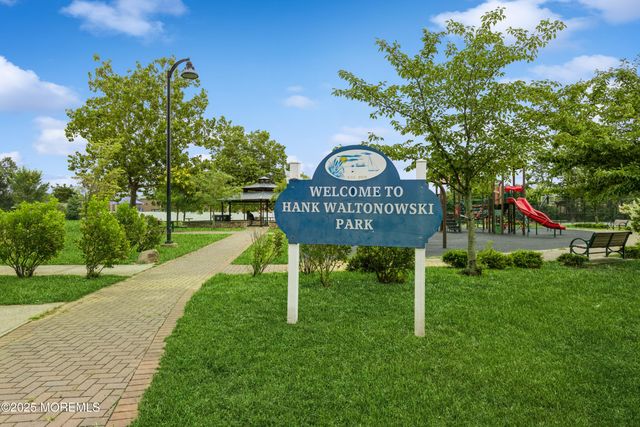 19 Ashwood Drive, Brick, NJ 08723