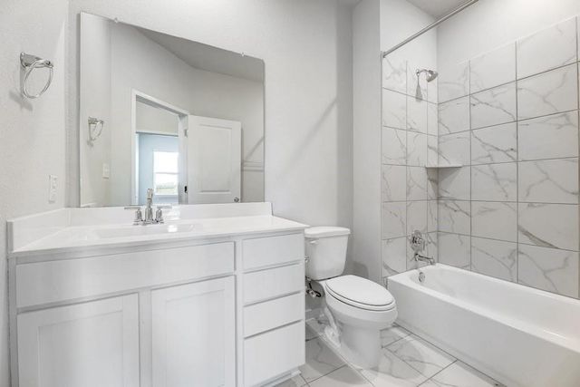 605 W South ST 182, Leander, TX 78641