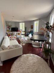 50 Pine St 214, Montclair Twp., NJ 07042