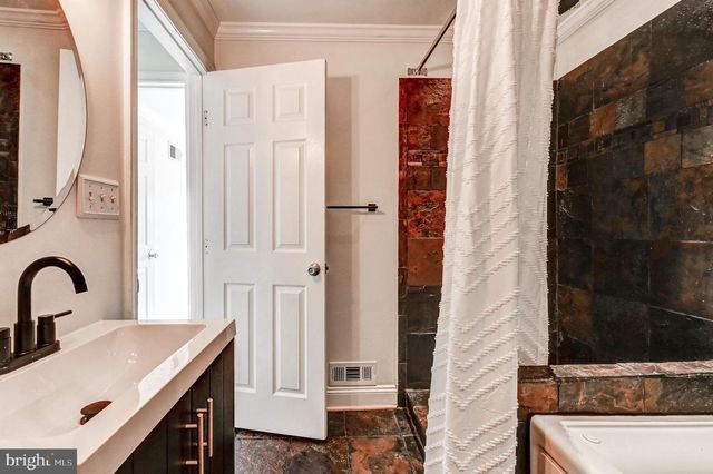 145 N STREEPER ST, Baltimore, MD 21224