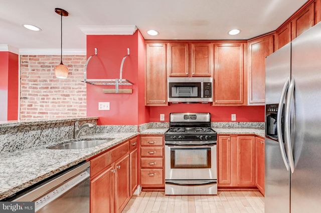 145 N STREEPER ST, Baltimore, MD 21224