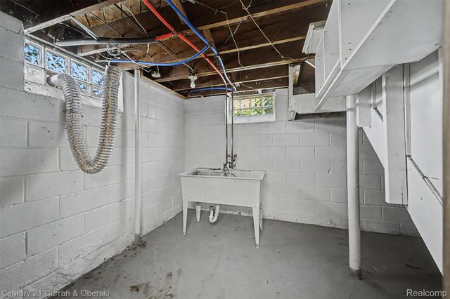 20141 Bramford Street, Detroit, MI 48234