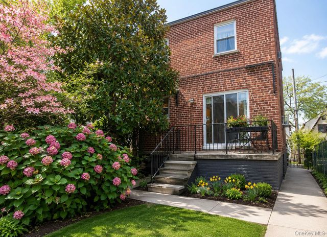2440 Morgan Avenue, Bronx, NY 10469
