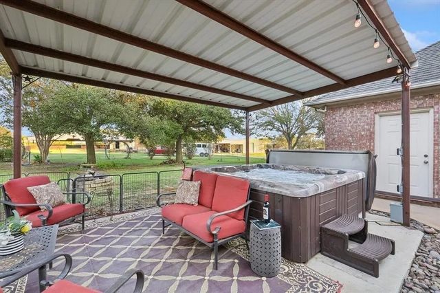 11410 Massey Road, Pilot Point, TX 76258