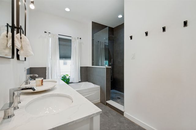 1000 17th Street, Plano, TX 75074