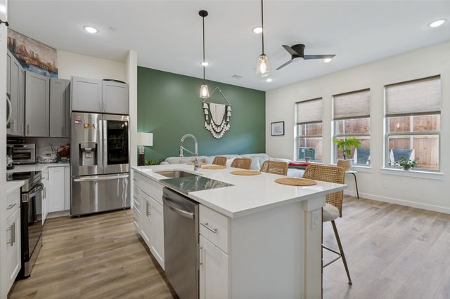 1000 17th Street, Plano, TX 75074