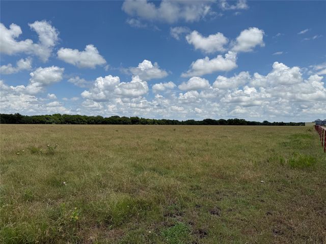 18048 Us-69, Whitewright, TX 75491