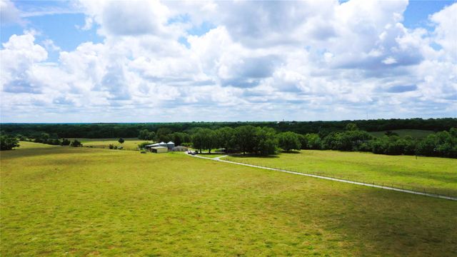 18048 Us-69, Whitewright, TX 75491
