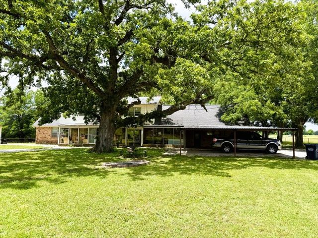 18048 Us-69, Whitewright, TX 75491