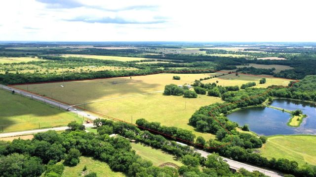 18048 Us-69, Whitewright, TX 75491