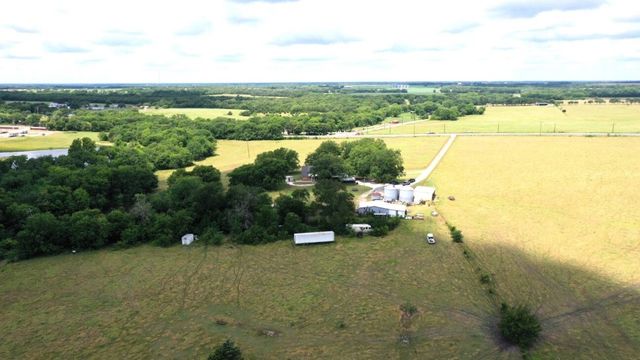 18048 Us-69, Whitewright, TX 75491