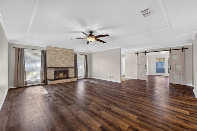 646 St Charles Court, Arlington, TX 76013