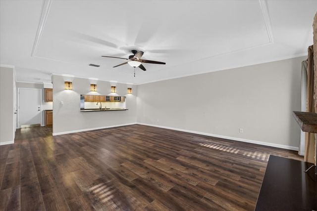 646 St Charles Court, Arlington, TX 76013