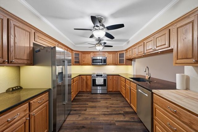 646 St Charles Court, Arlington, TX 76013