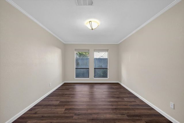 646 St Charles Court, Arlington, TX 76013