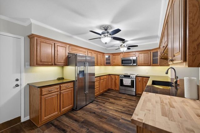 646 St Charles Court, Arlington, TX 76013