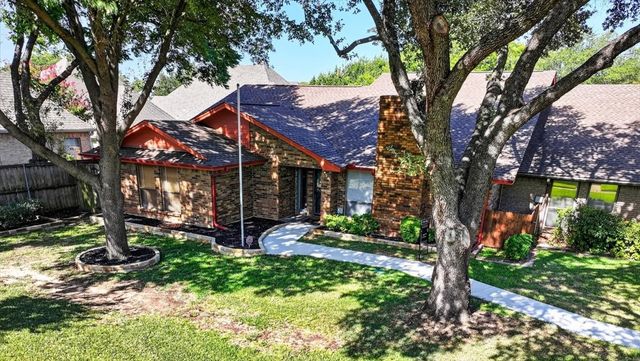 646 St Charles Court, Arlington, TX 76013