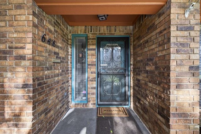 646 St Charles Court, Arlington, TX 76013