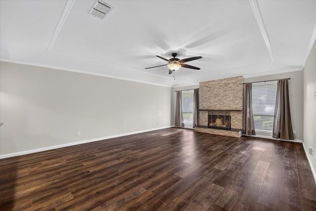 646 St Charles Court, Arlington, TX 76013