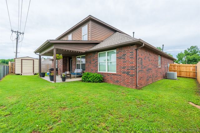 110 Dogwood Drive, Mannford, OK 74044