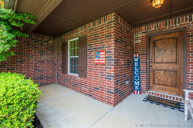110 Dogwood Drive, Mannford, OK 74044